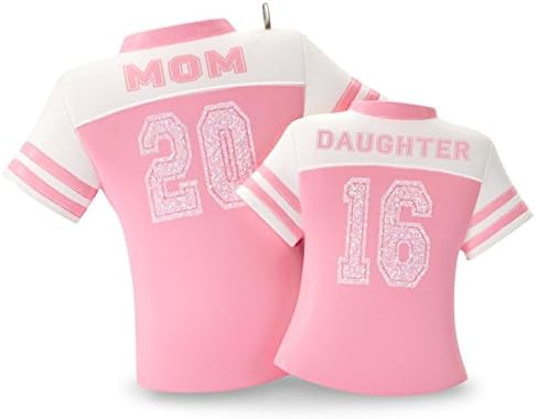 Hallmark Keepsake Ornament mama i kći ružičasti dresovi
